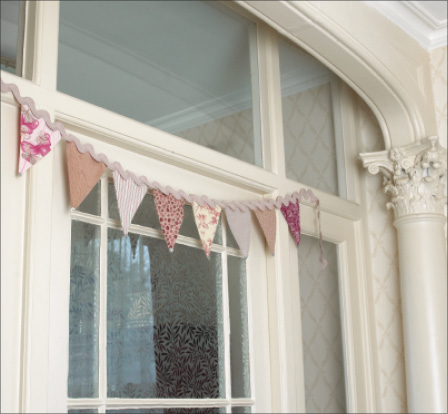 Elegant Bunting