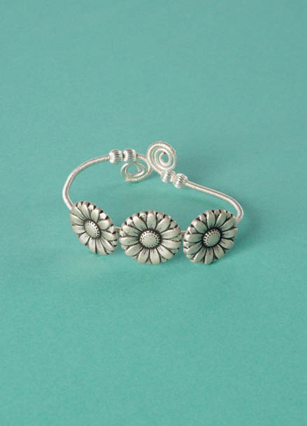 Daisy Bangle