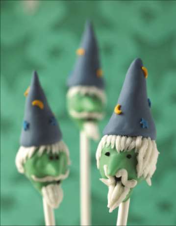Halloween Witch Cake Pops