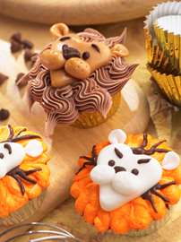 Lionheart Cupcakes