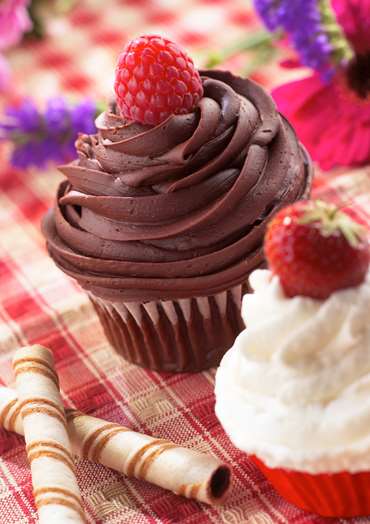 Strawberry Cream Cupcakes
