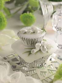 Wedding Cake Cupcakes