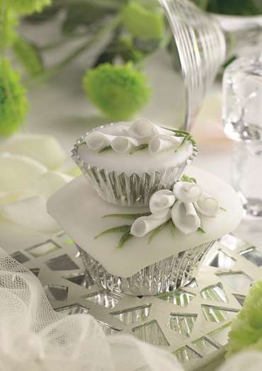 Wedding Cake Cupcakes