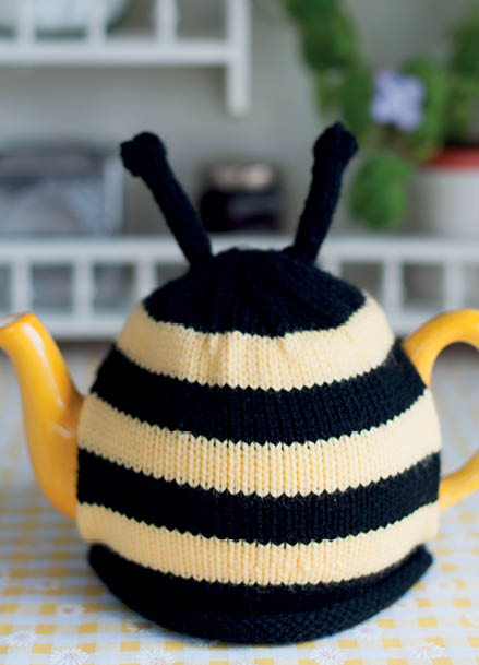 Bee Tea Cosy
