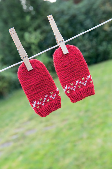 Fair Isle Border Baby Mitts