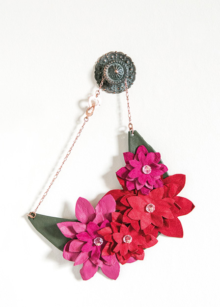Bib-style Flower Necklace