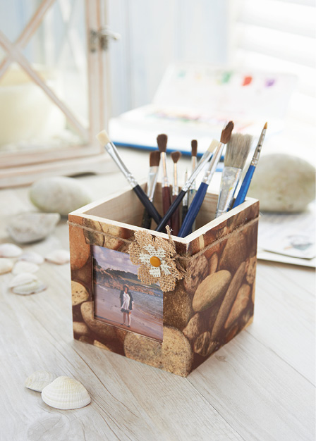 Beach Pebble Picture Box