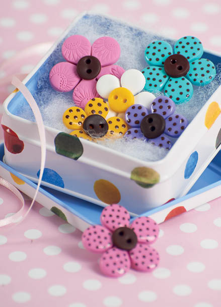 Pretty Flower Button