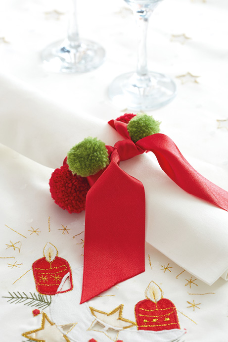 Pompom Napkin Ties