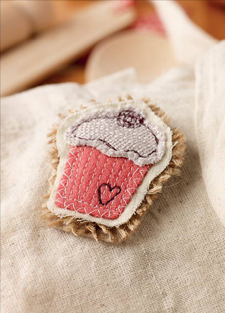 Cupcake Brooch