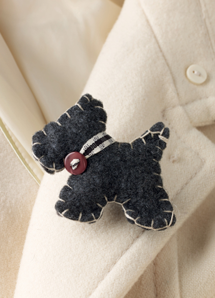 Dog Brooch